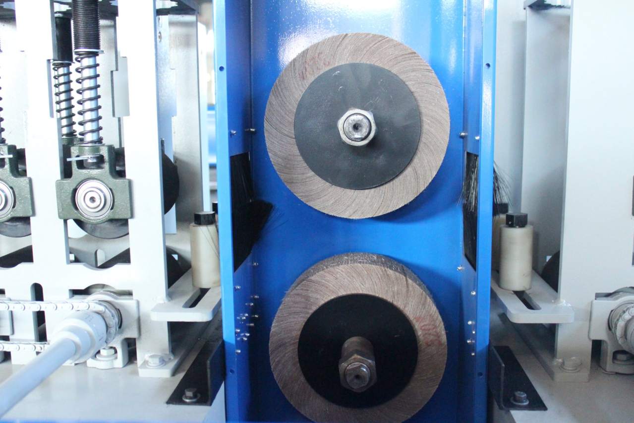 square-tube-polishing-machine (1)